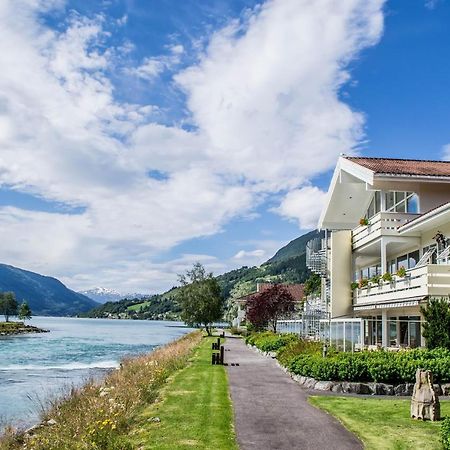 Hotel Loenfjord Лоен Экстерьер фото