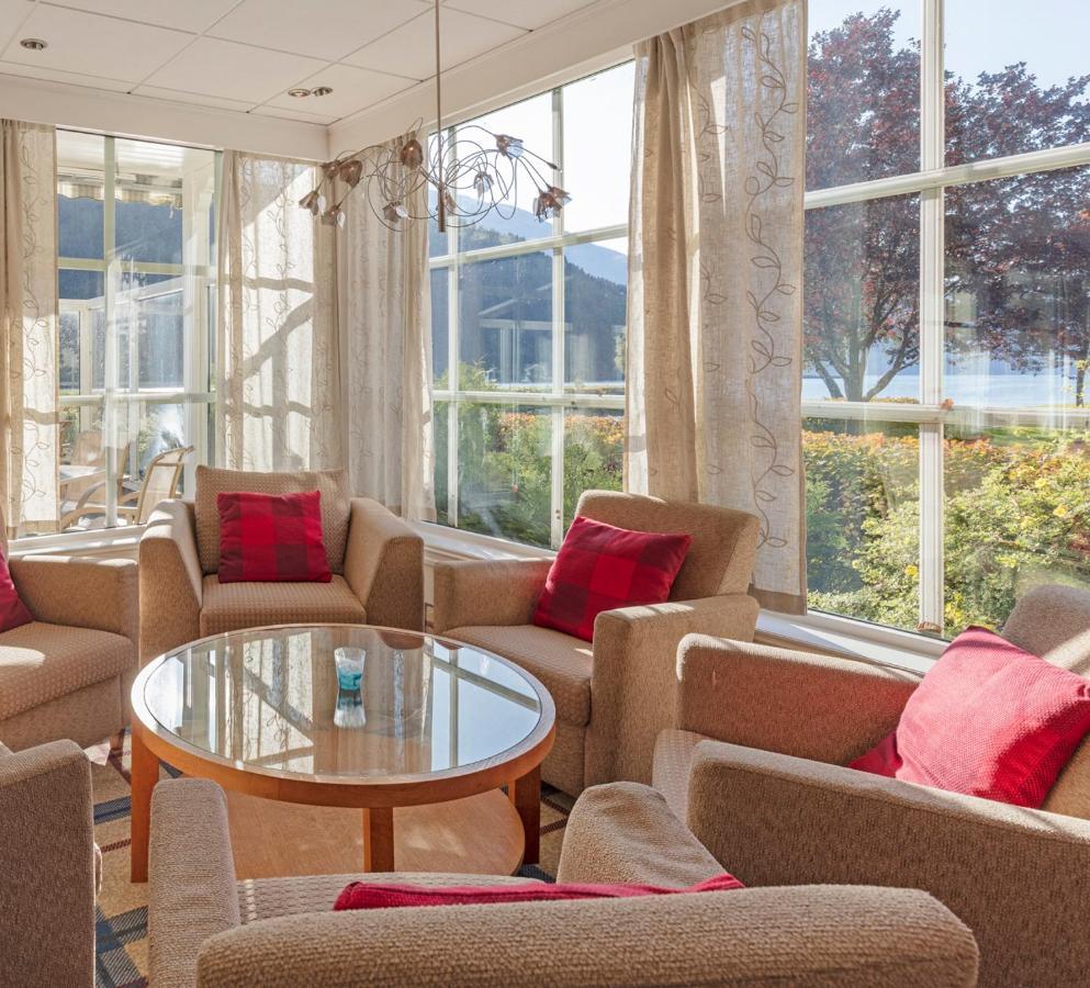 Hotel Loenfjord Лоен Экстерьер фото