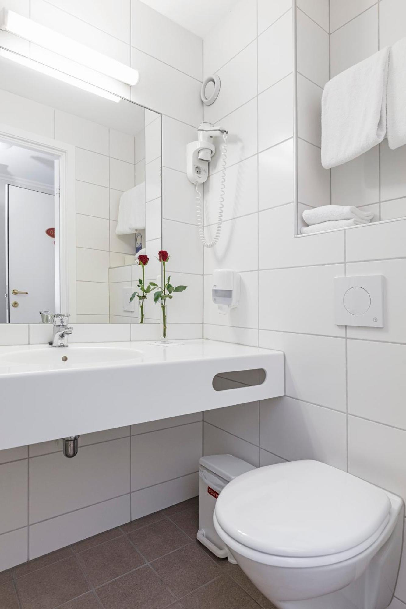 Hotel Loenfjord Лоен Номер фото