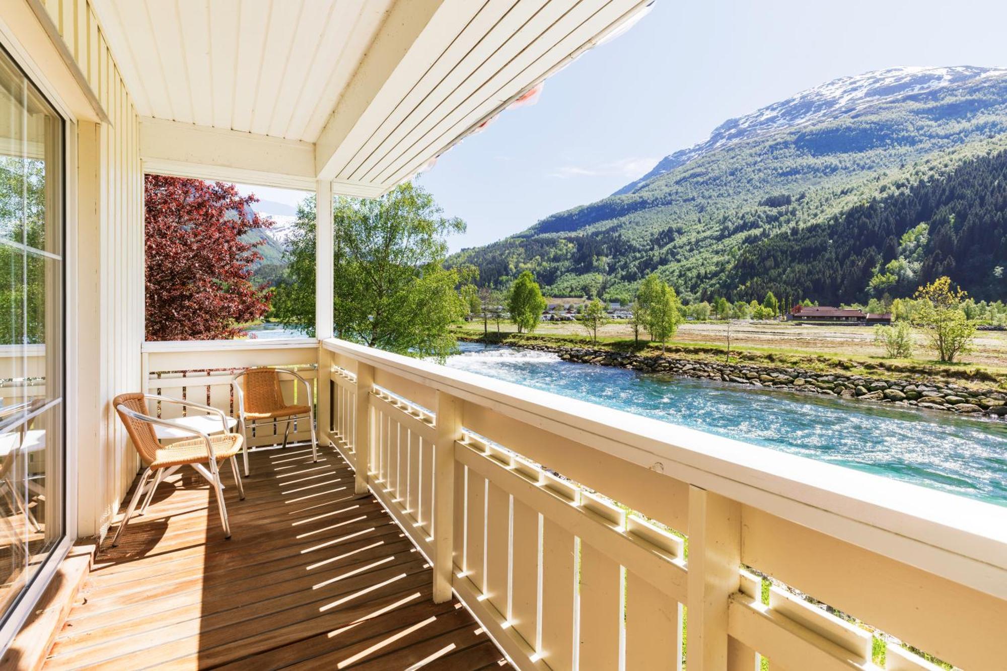 Hotel Loenfjord Лоен Экстерьер фото