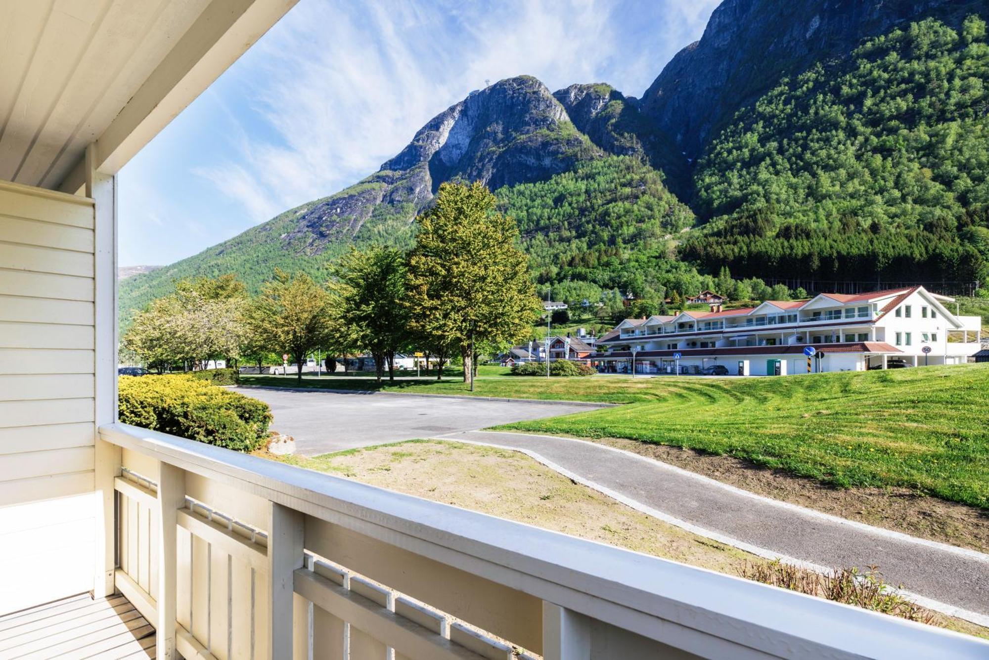 Hotel Loenfjord Лоен Экстерьер фото